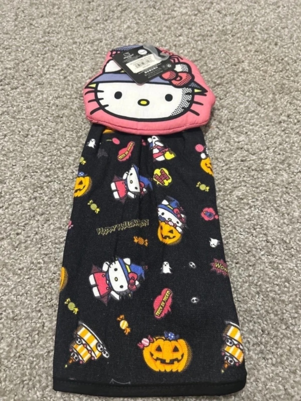 NWT 2026 Hello Kitty Head Authentic Happy Halloween Trick Or Treat Dish Towel